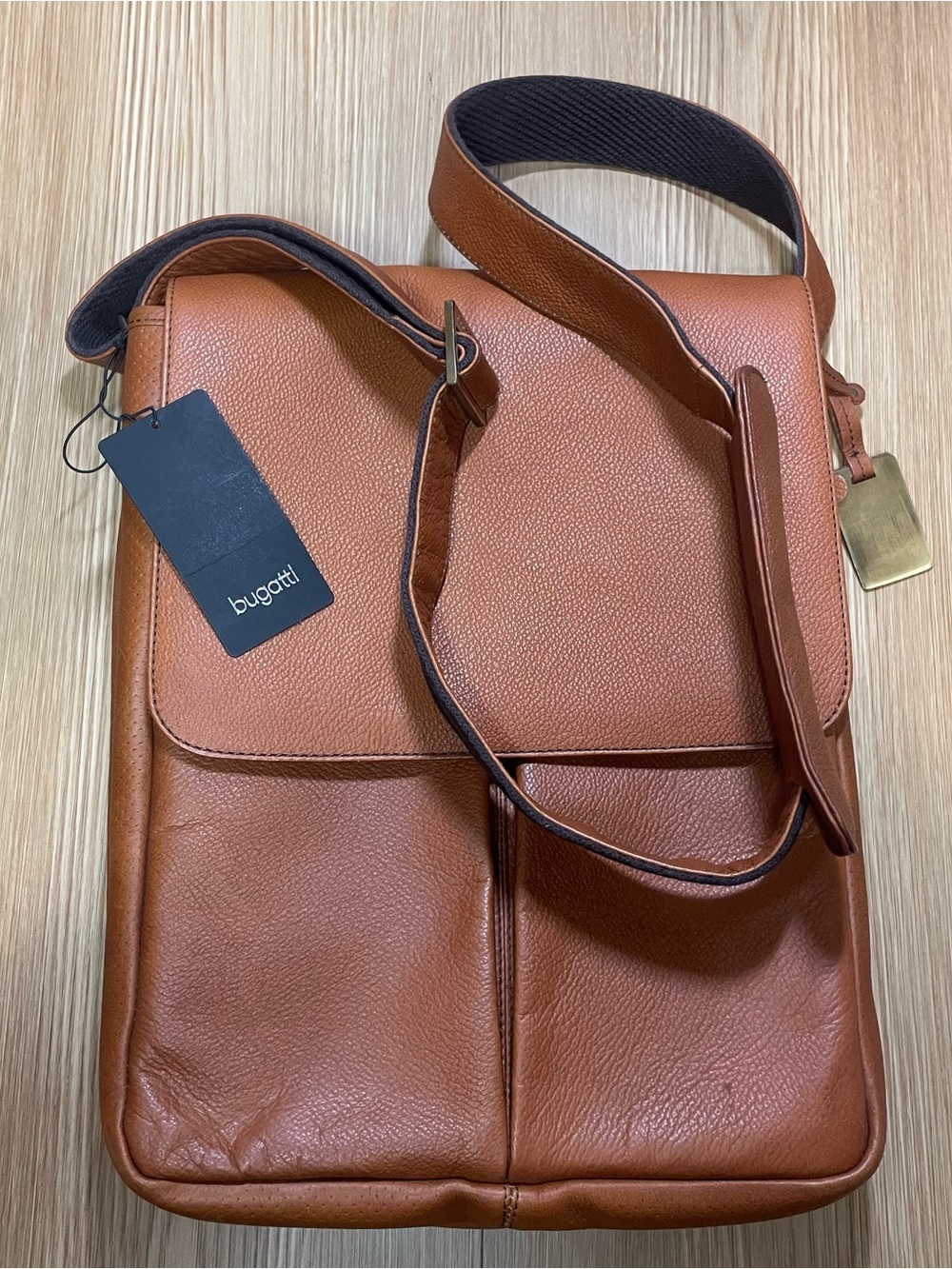 NWT Bugatti Cognac Brown Leather Vertical Messenger Bag Crossbody Organizer